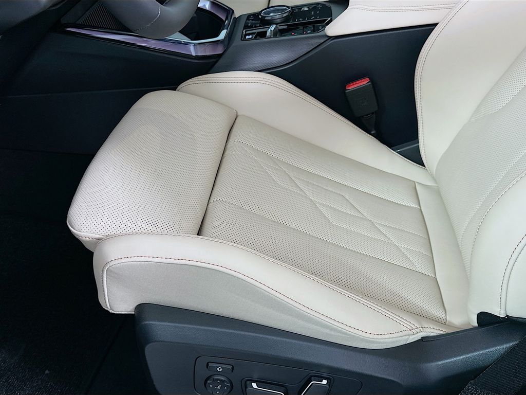 Thumbnail: 2026 BMW X3 - 21