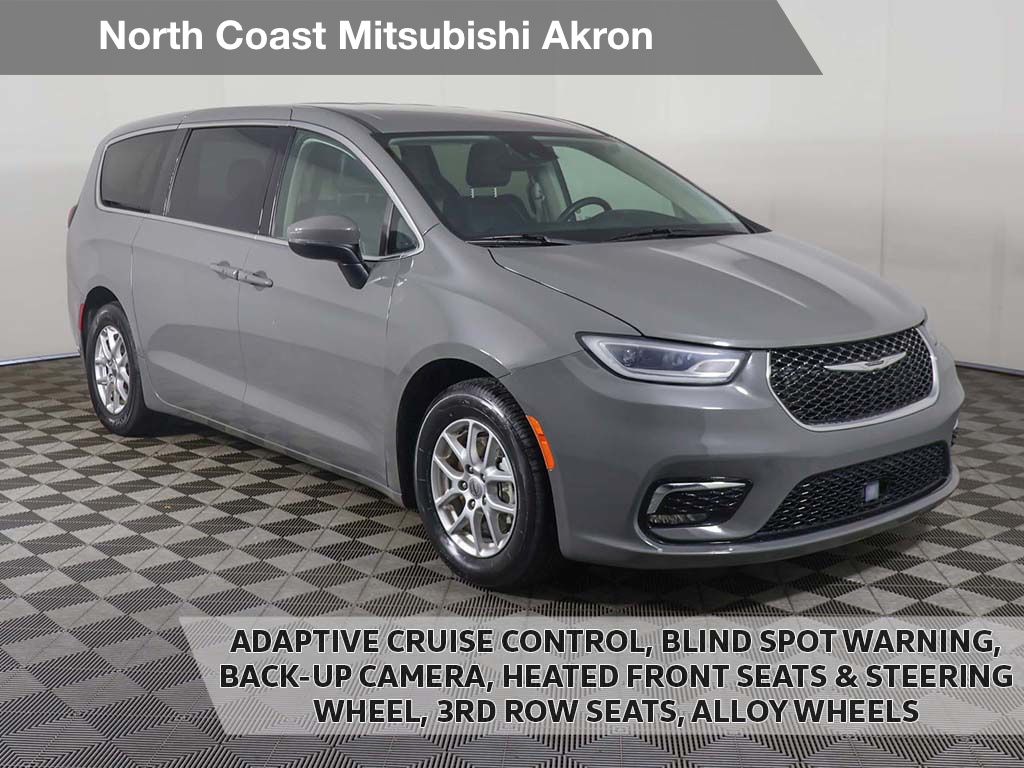 Ceramic Gray Clearcoat 2023 Chrysler Pacifica Minivan Front-Wheel Drive 9-Speed Automatic