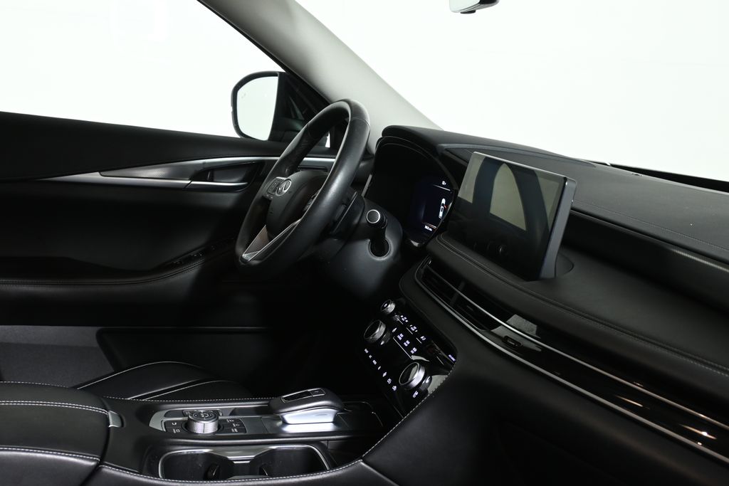 Thumbnail: 2023 INFINITI QX60 - 32