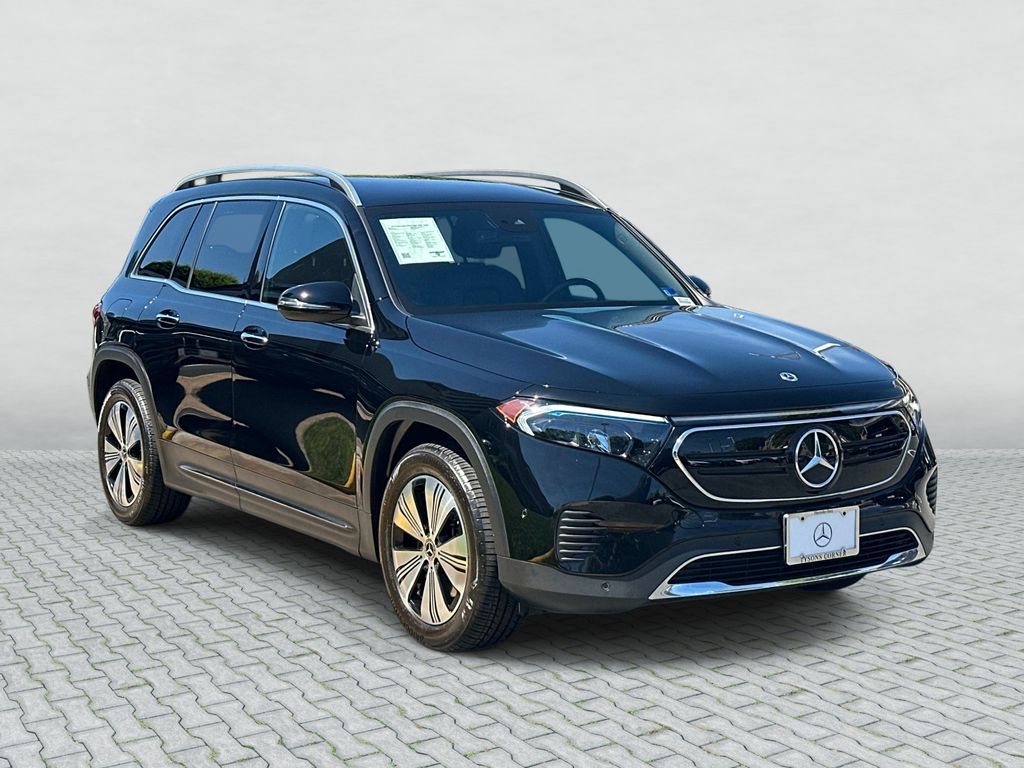 Thumbnail: 2023 Mercedes-Benz EQB - 3