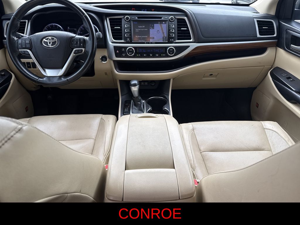 2018 Toyota Highlander Limited White at Classic Chevrolet Galveston