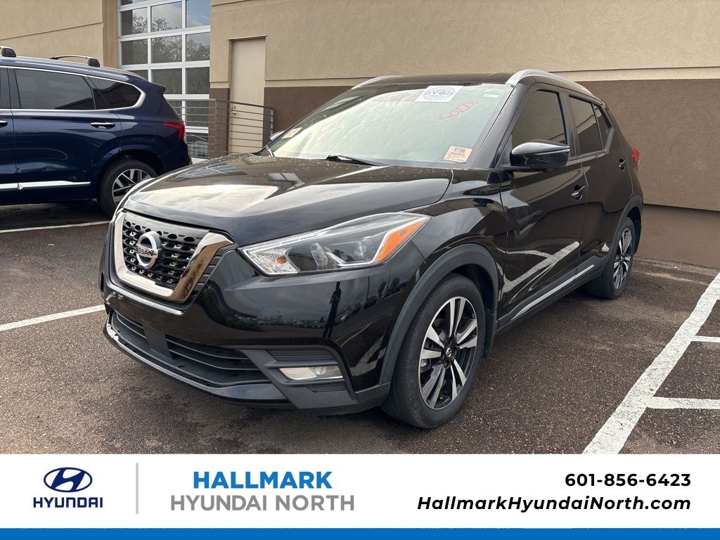 2020 Nissan Kicks SR FWD