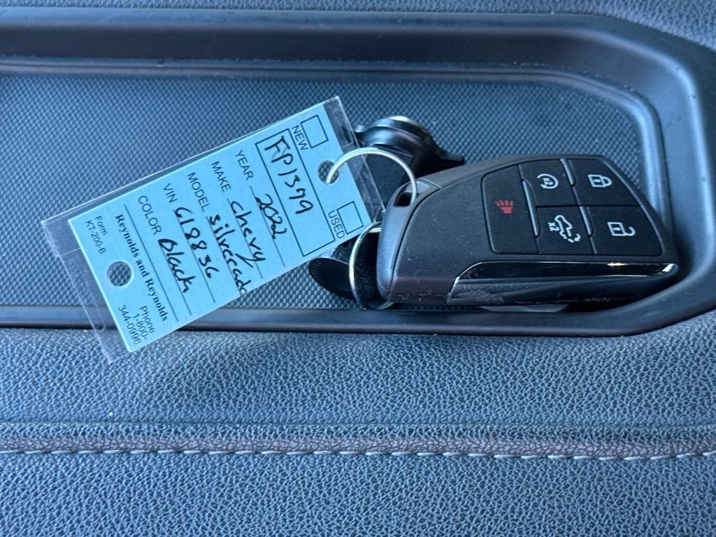 Used 2022 Gray Chevrolet RST image 69