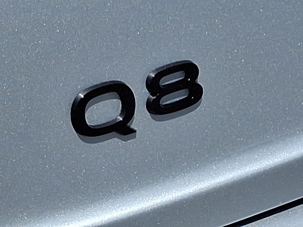 2025 Audi Q8  22