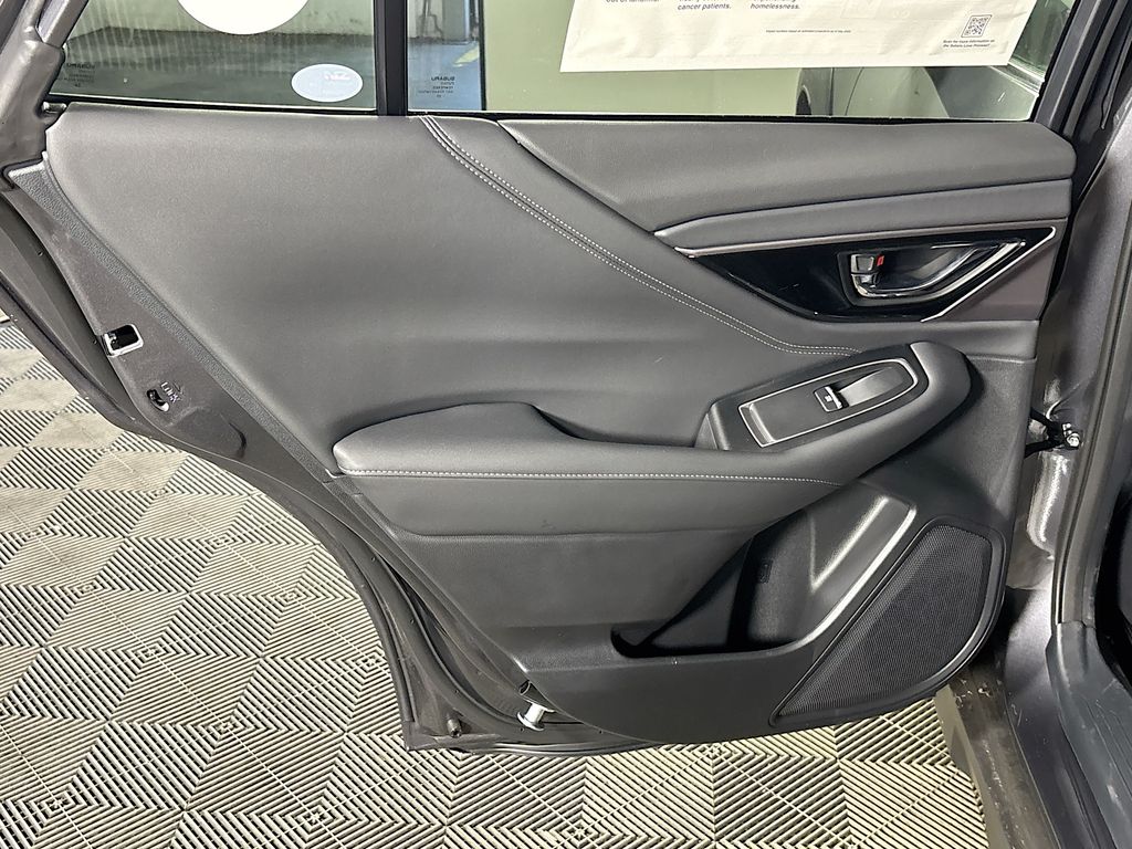 2025 Subaru Outback Touring XT