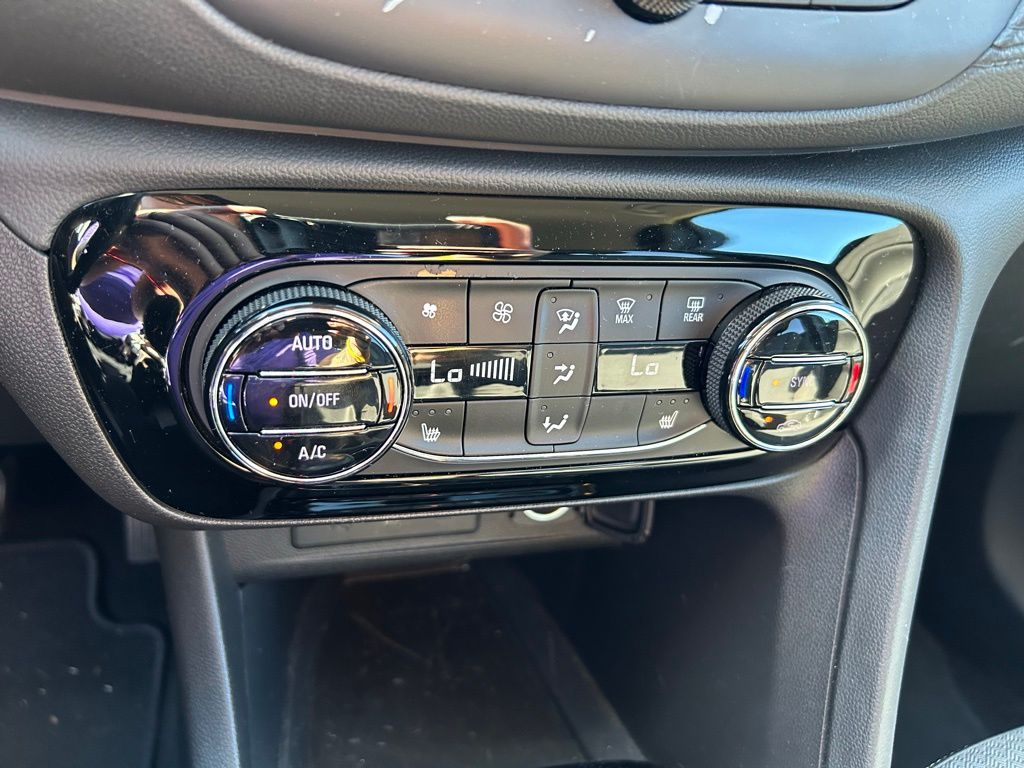 Thumbnail: 2023 Buick Encore GX - 26