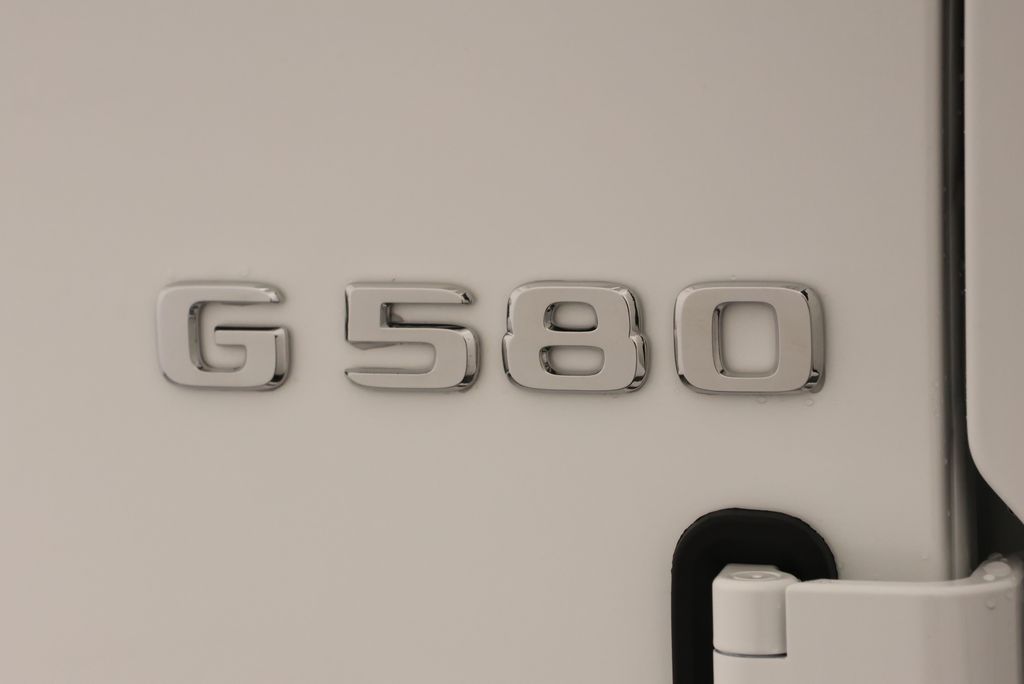 Thumbnail: 2027 Mercedes-Benz G-Class - 9