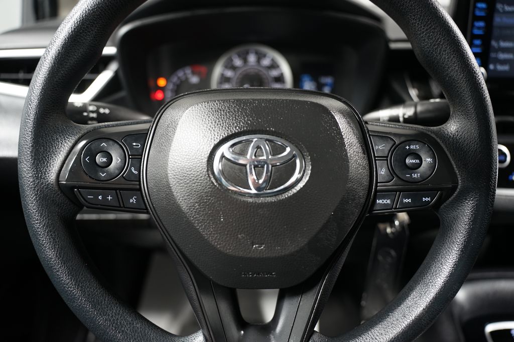 2022 Toyota Corolla LE 12