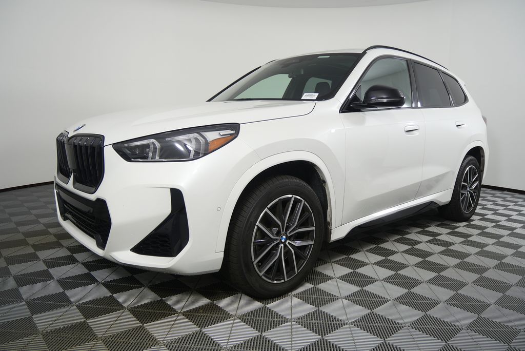 Thumbnail: 2023 BMW X1 - 7