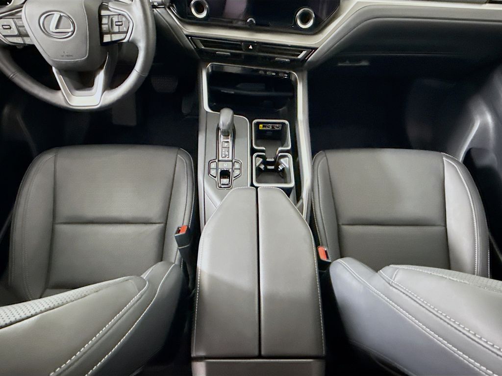 Thumbnail: 2025 Lexus TX - 16