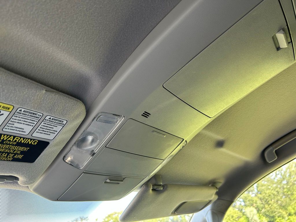 Thumbnail: 2011 Toyota Tundra - 24