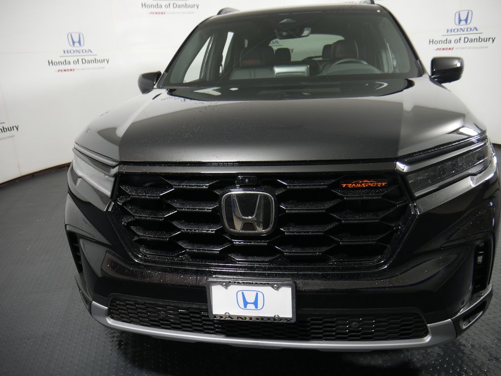 2025 Honda Pilot TrailSport 2