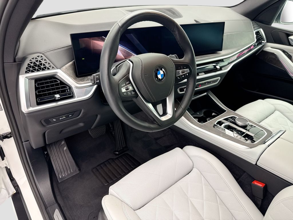 Thumbnail: 2026 BMW X5 - 9