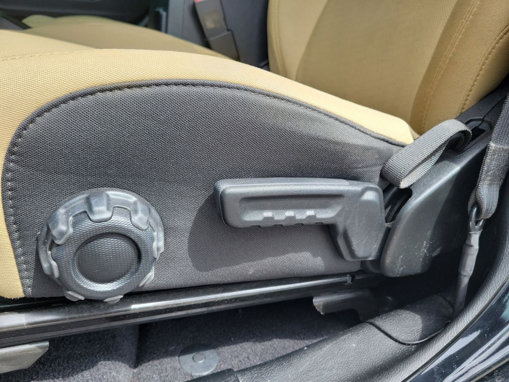 2020 Jeep Wrangler Unlimited Black and Tan - Photo 21
