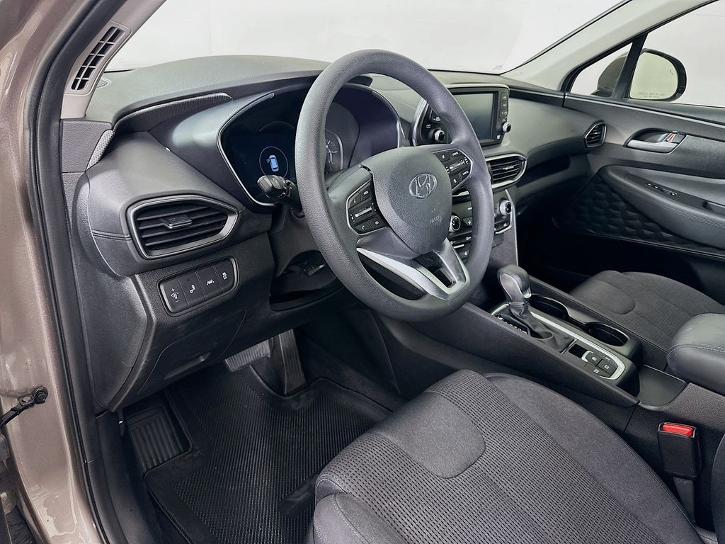 Thumbnail: 2019 Hyundai Santa Fe - 9