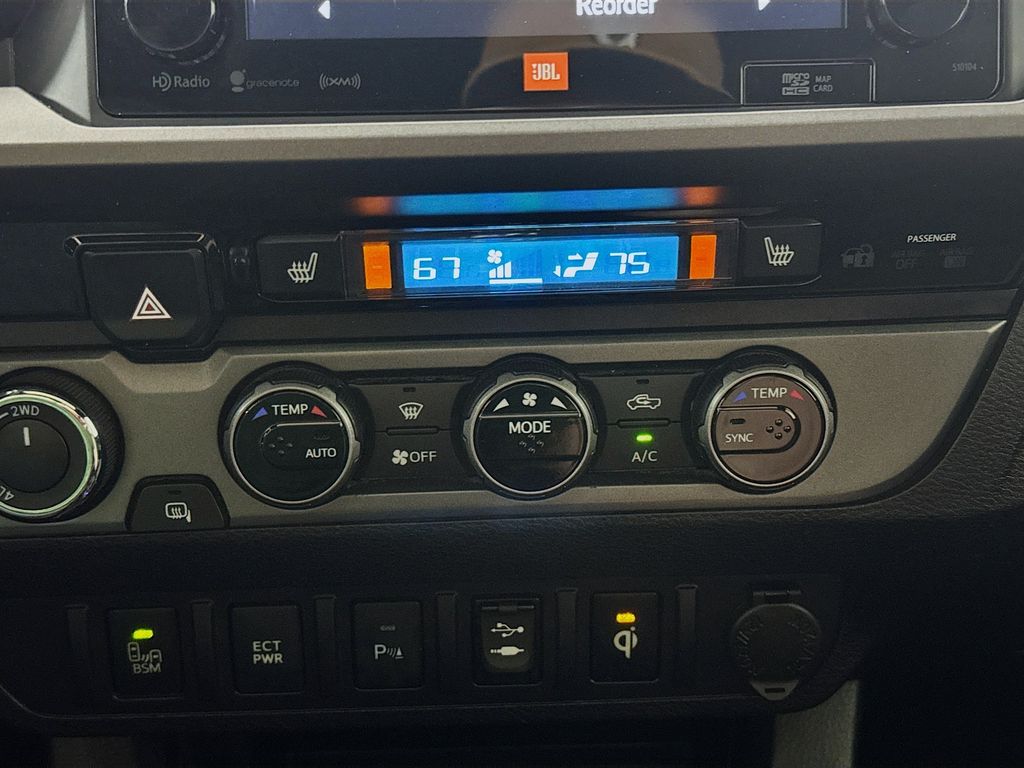 2017 Toyota Tacoma TRD Off-Road photo