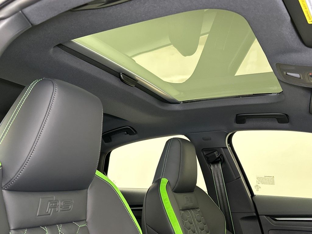 Thumbnail: 2026 Audi RS 3 - 13