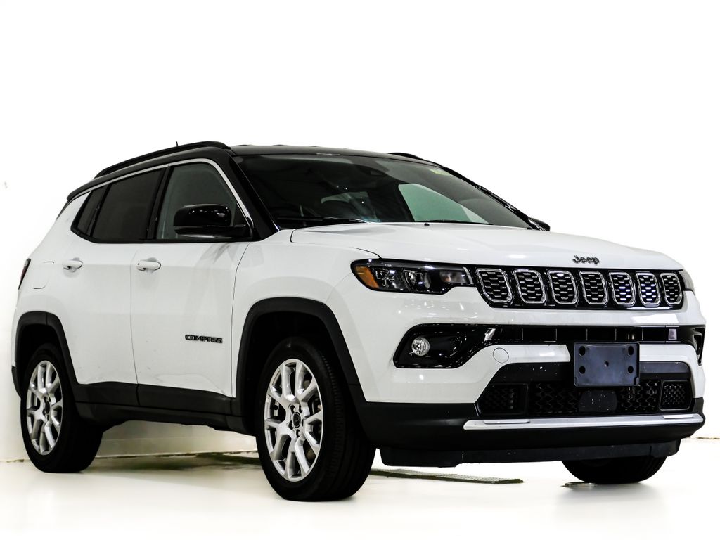Bright White Clearcoat 2025 Jeep Compass SUV / Crossover Four-Wheel Drive 8-Speed Automatic