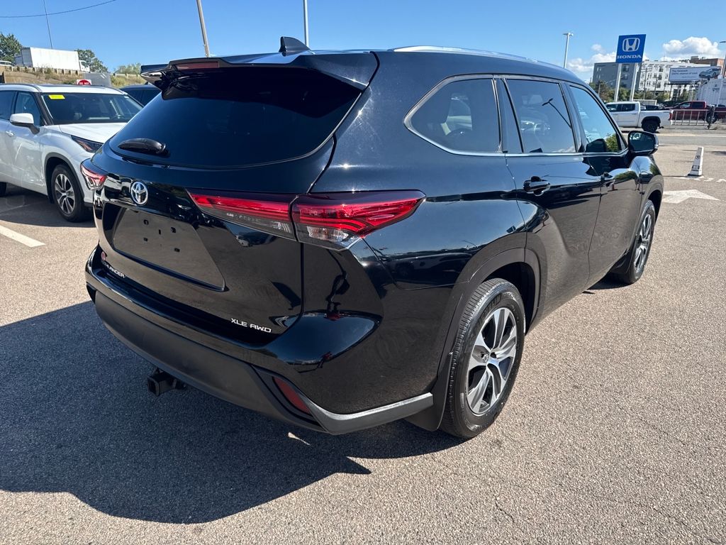 2020 Toyota Highlander XLE photo 10