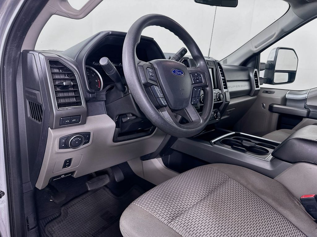 Thumbnail: 2020 Ford Econoline - 9