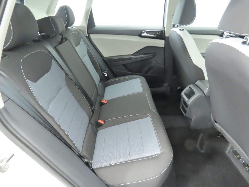 Thumbnail: 2025 Volkswagen Taos - 22