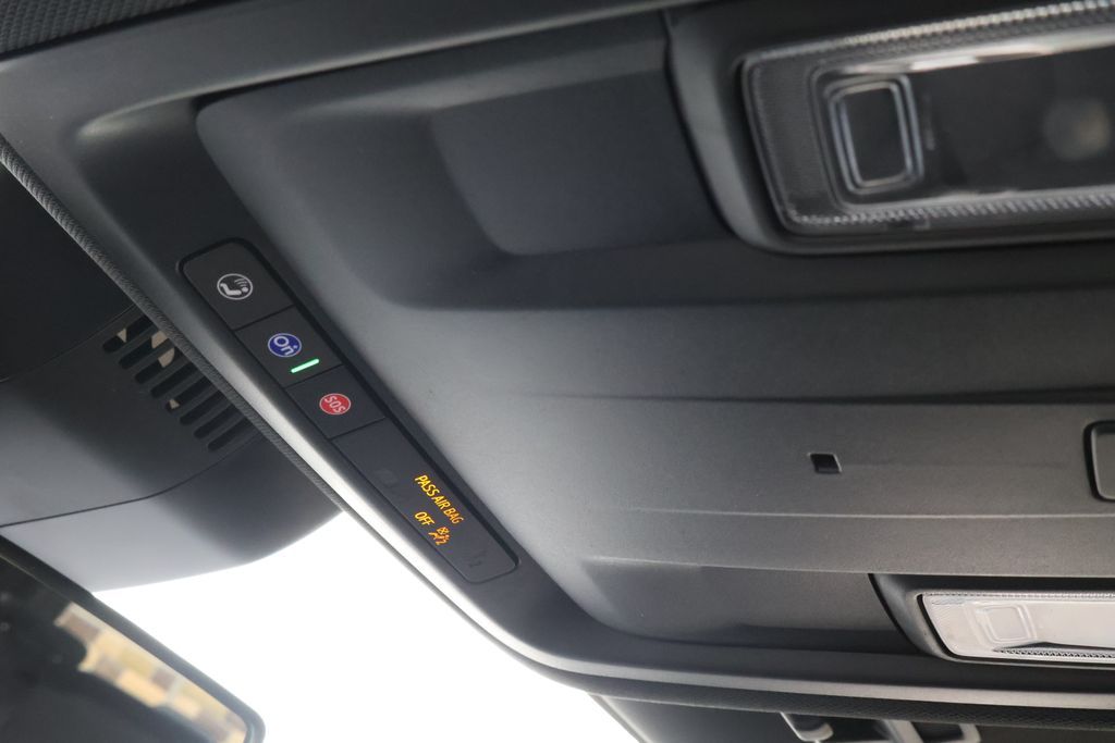 Thumbnail: 2026 Chevrolet Suburban - 32