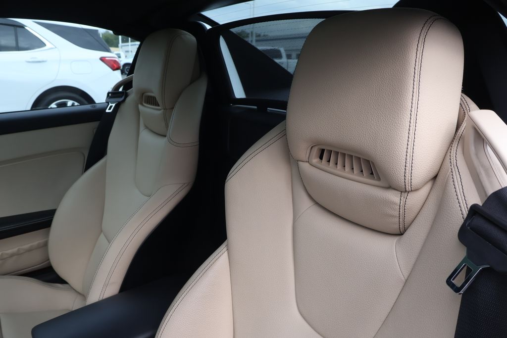 Thumbnail: 2016 Mercedes-Benz SLK - 12