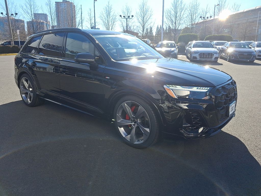 Thumbnail: 2026 Audi Q7 - 3