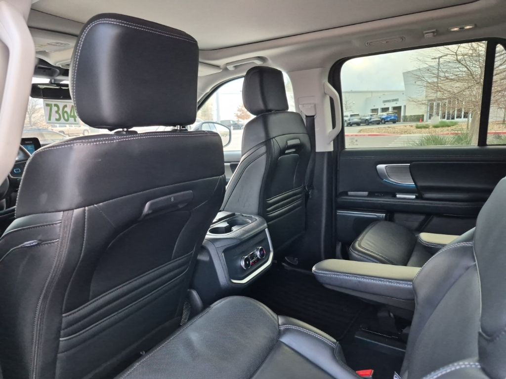 Used Car 2025 Ford Expedition  Platinum For Sale Under $80,000 In Austin, Texas