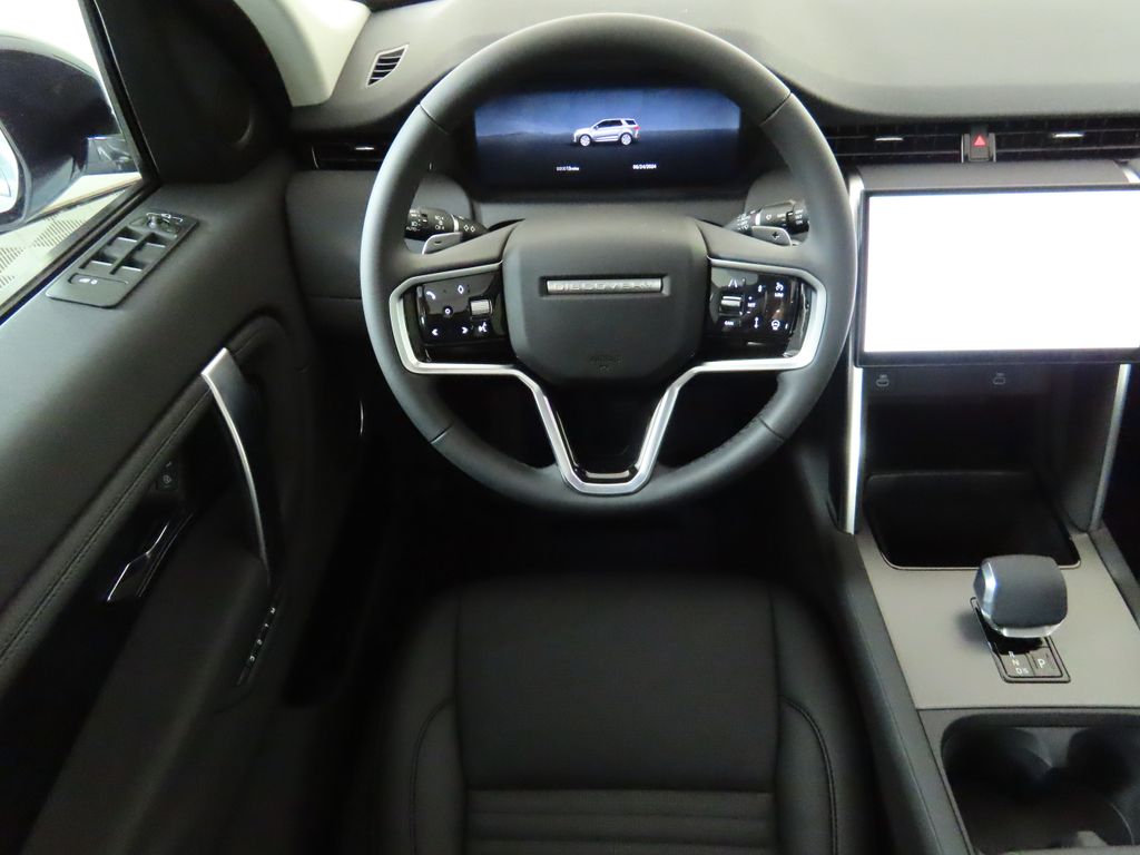 Thumbnail: 2024 Land Rover Discovery Sport - 10