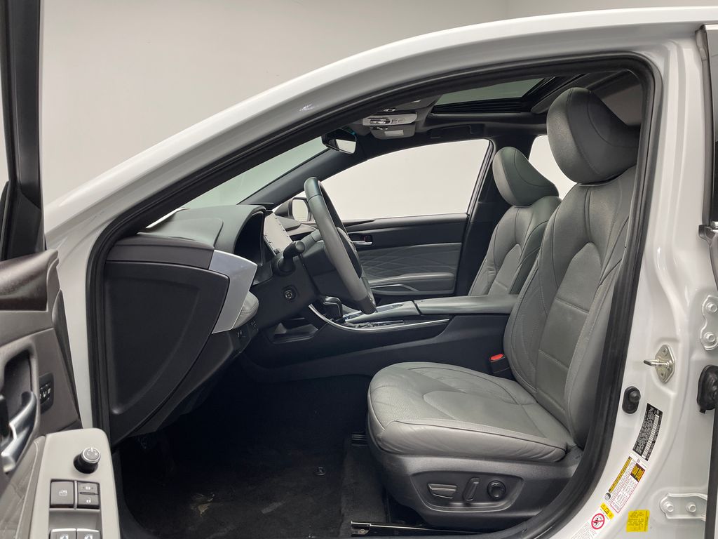 Thumbnail: 2019 Toyota Avalon - 12