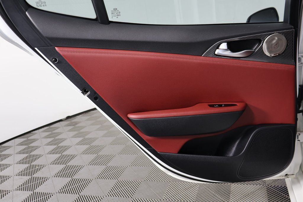 Thumbnail: 2020 Kia Stinger - 13