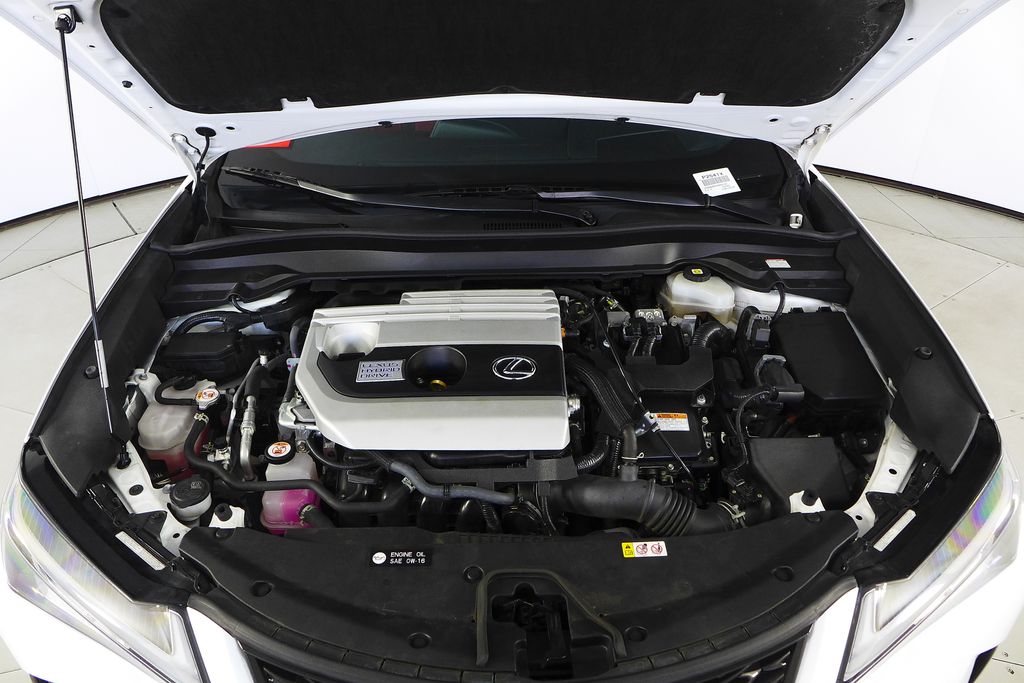 Thumbnail: 2022 Lexus UX - 6