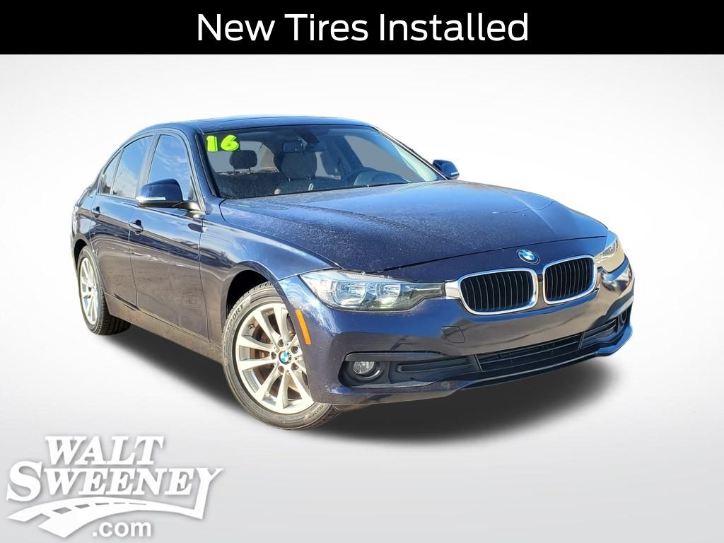 2016 BMW 3 Series 320i Sedan RWD
