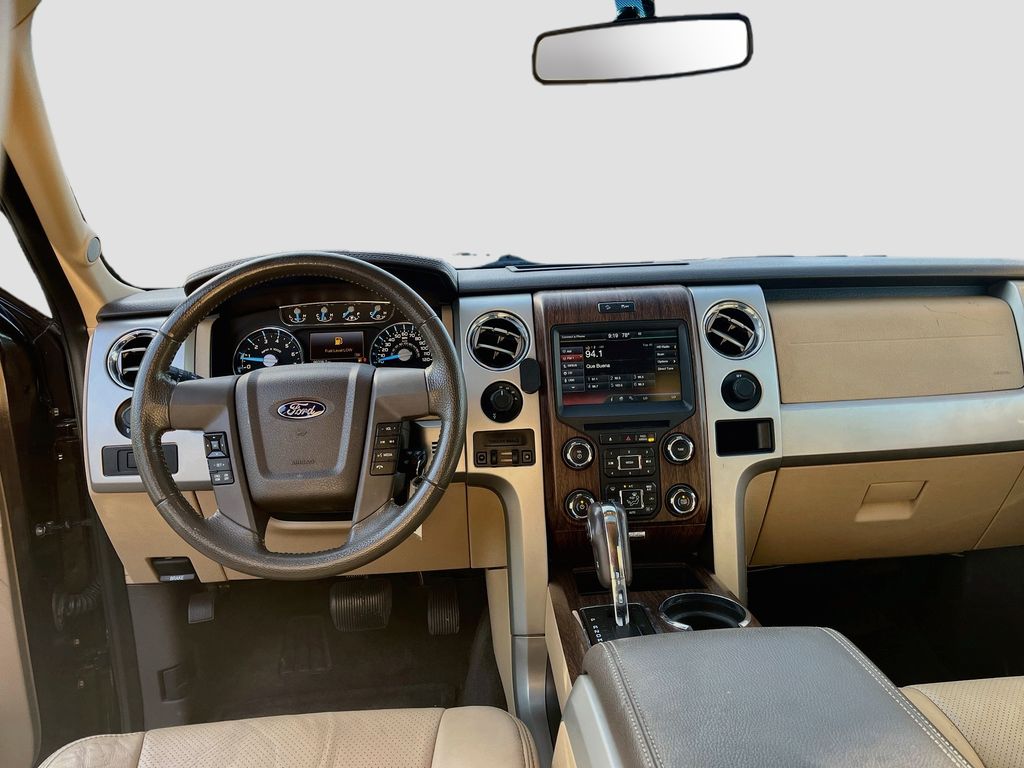 Used 2013  Ford Lariat image 21