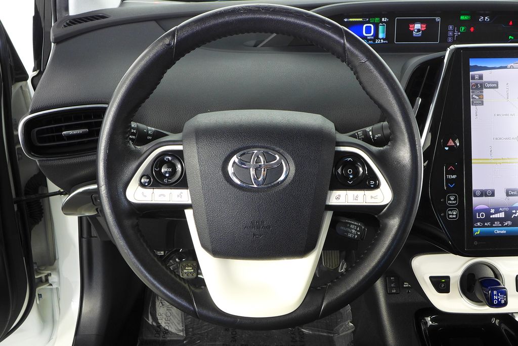 Thumbnail: 2017 Toyota Prius Prime - 25