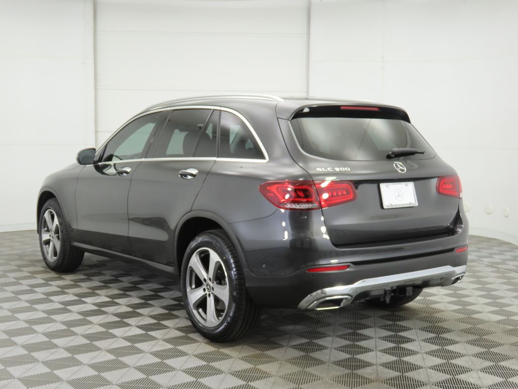 2022 Mercedes-Benz GLC 300 7