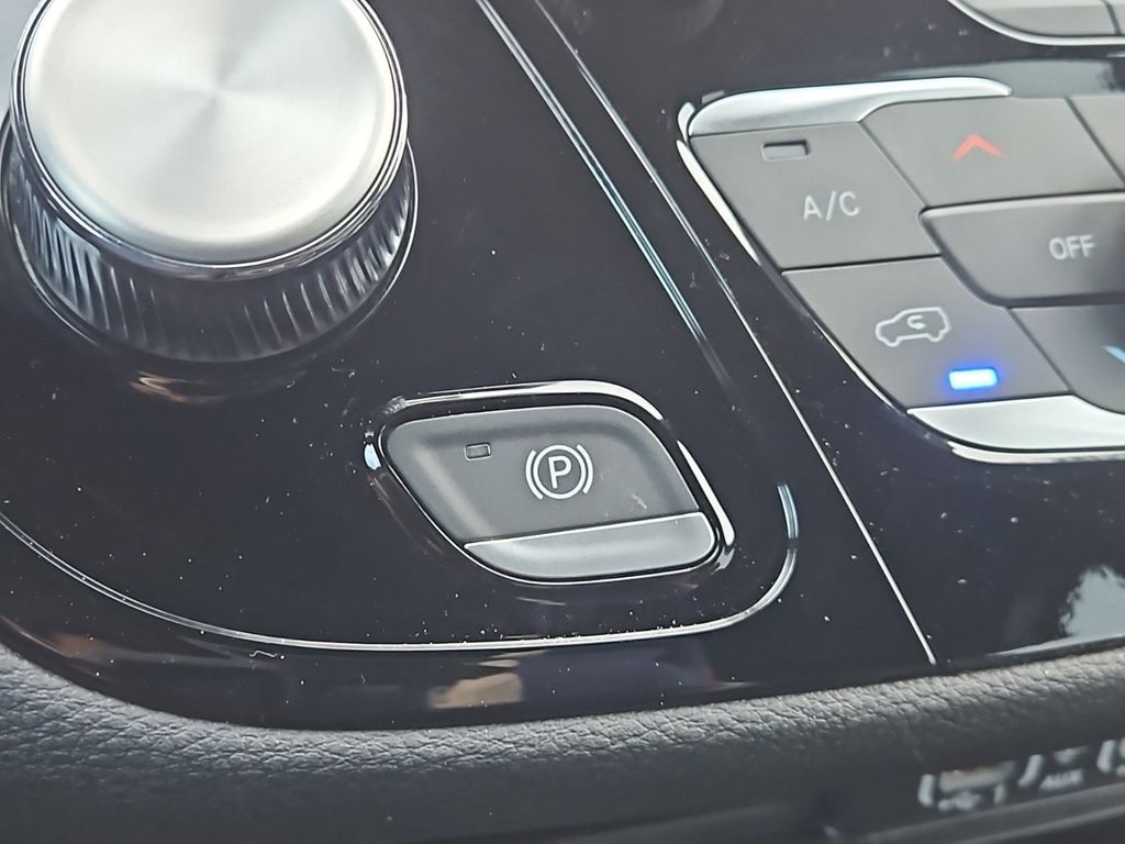 2025 Chrysler Pacifica  photo