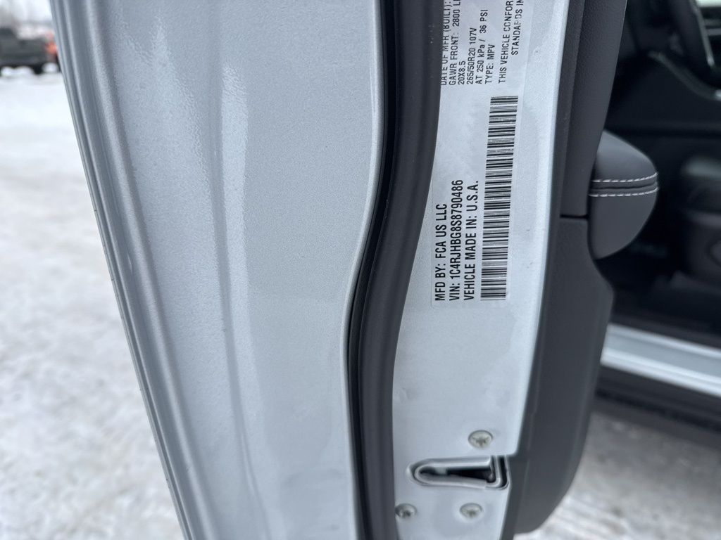 2025 Jeep Grand Cherokee