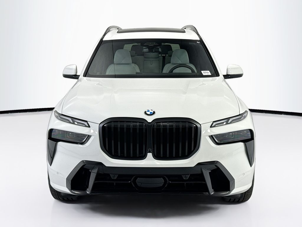 Thumbnail: 2027 BMW X7 - 2