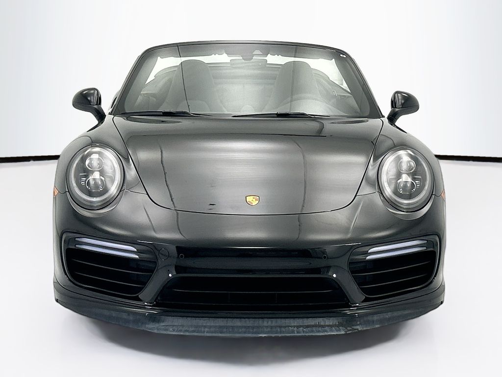 Thumbnail: 2019 Porsche 911 - 10