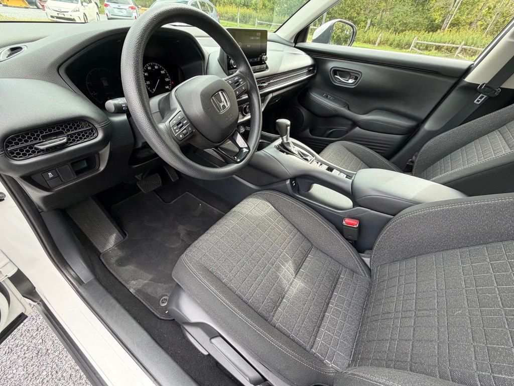 Used 2025 Honda HR-V SUV