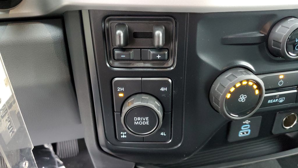 New 2026 White Ford XLT image 25