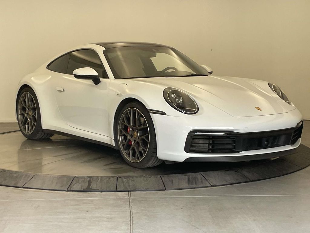 2020 Porsche 911 - 8