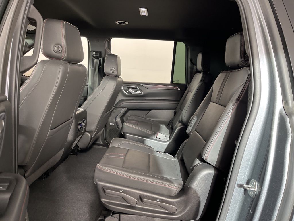 Thumbnail: 2022 Chevrolet Suburban - 26