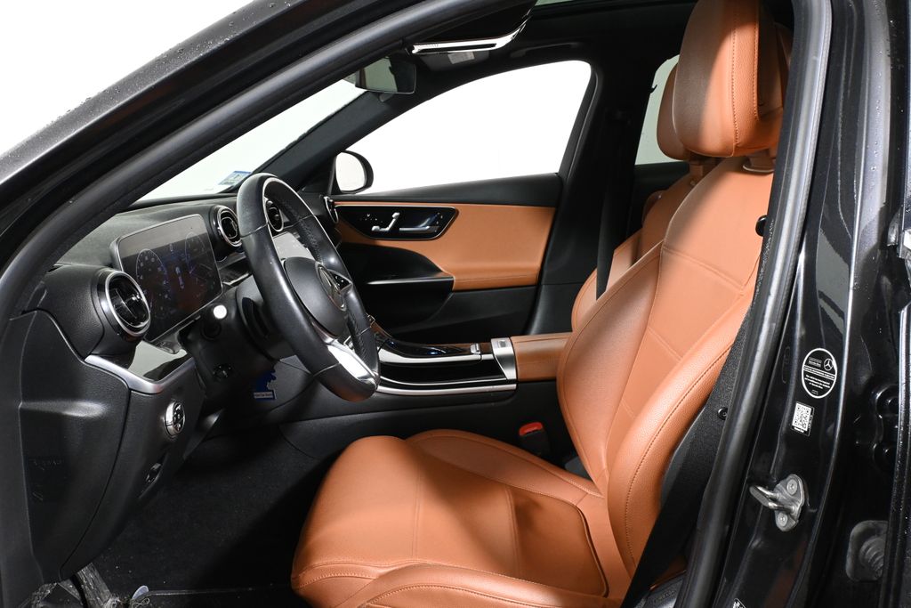 Thumbnail: 2023 Mercedes-Benz C-Class - 3
