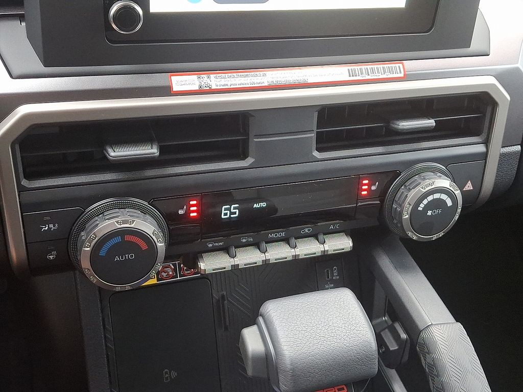 Thumbnail: 2025 Toyota 4Runner - 15