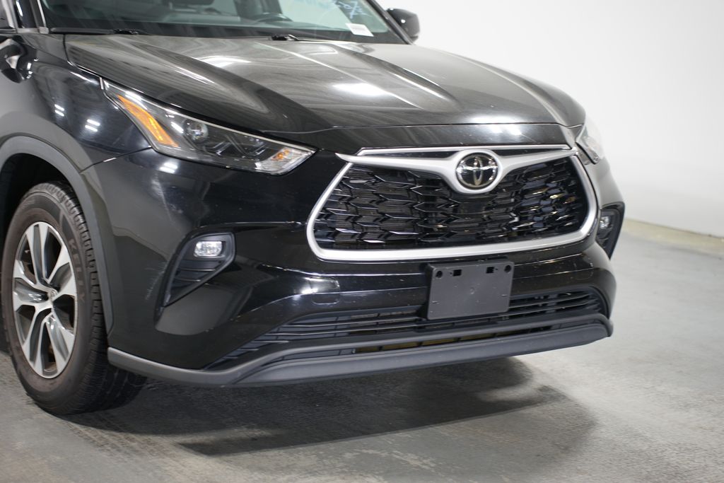 2022 Toyota Highlander XLE 4