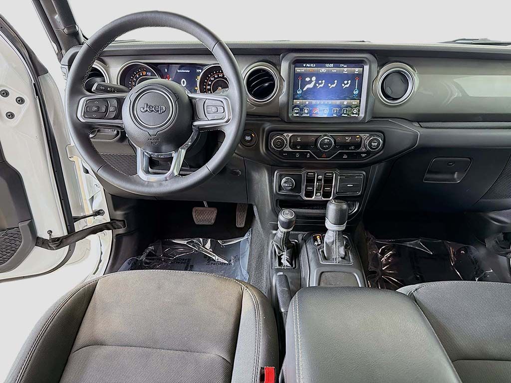 Used 2023 White Jeep Overland image 26