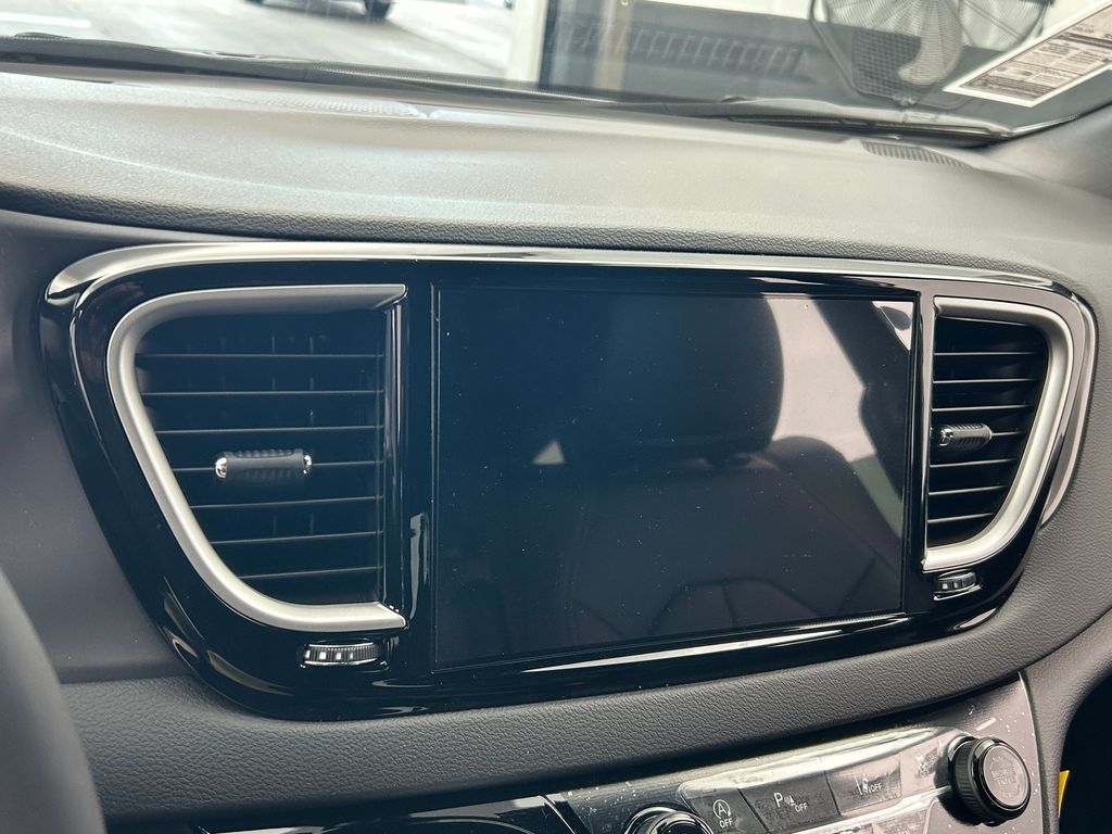 New 2026 Bright White Clearcoat Chrysler LX image 16